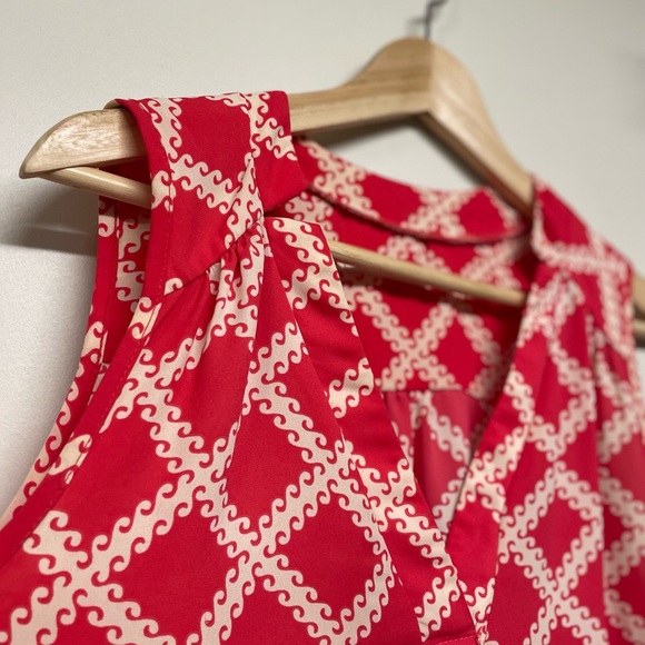 Sleeveless blouse - Picture 3 of 4